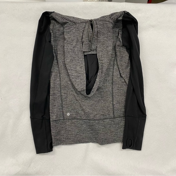 Lululemon In Stride Hooded Jacket Size 8 - Picture 3 of 6